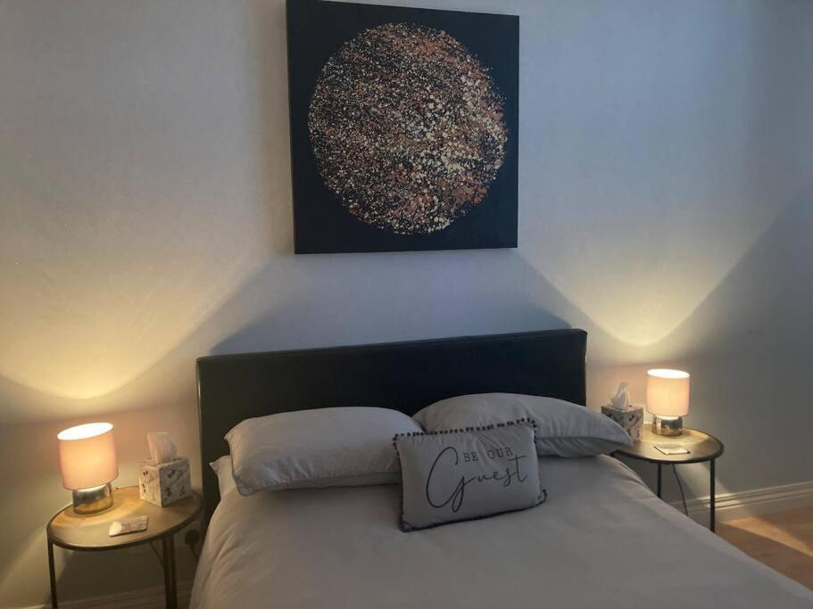 The Lighthouse Loft Apartment Whitehead Ngoại thất bức ảnh